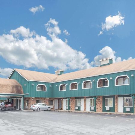 Days Inn By Wyndham Davenport Ia Luaran gambar