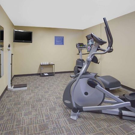 Days Inn By Wyndham Davenport Ia Luaran gambar