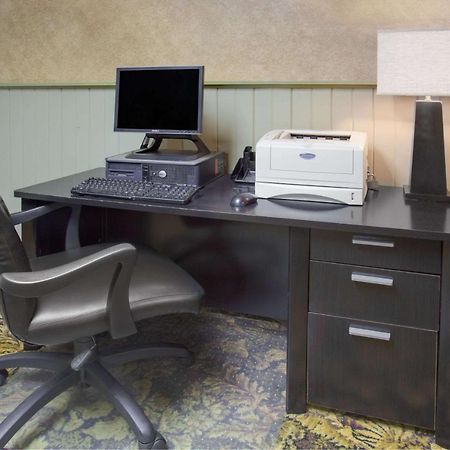 Days Inn By Wyndham Davenport Ia Luaran gambar