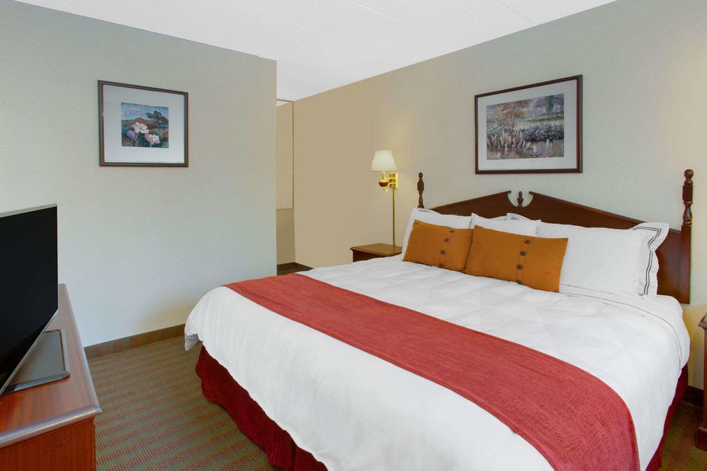Days Inn By Wyndham Davenport Ia Luaran gambar
