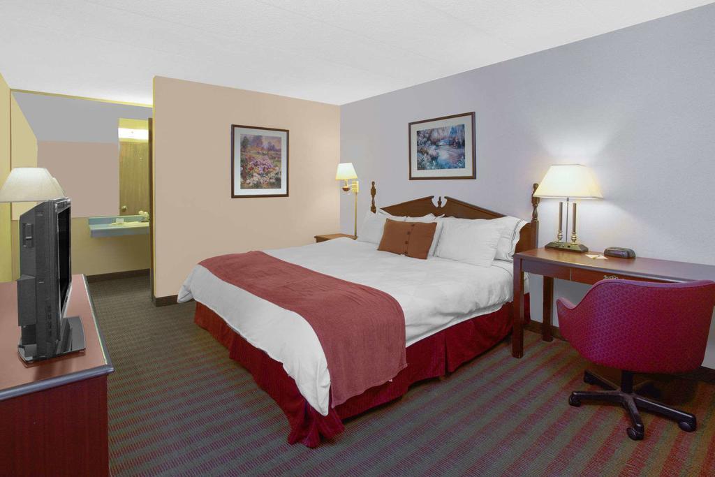 Days Inn By Wyndham Davenport Ia Luaran gambar