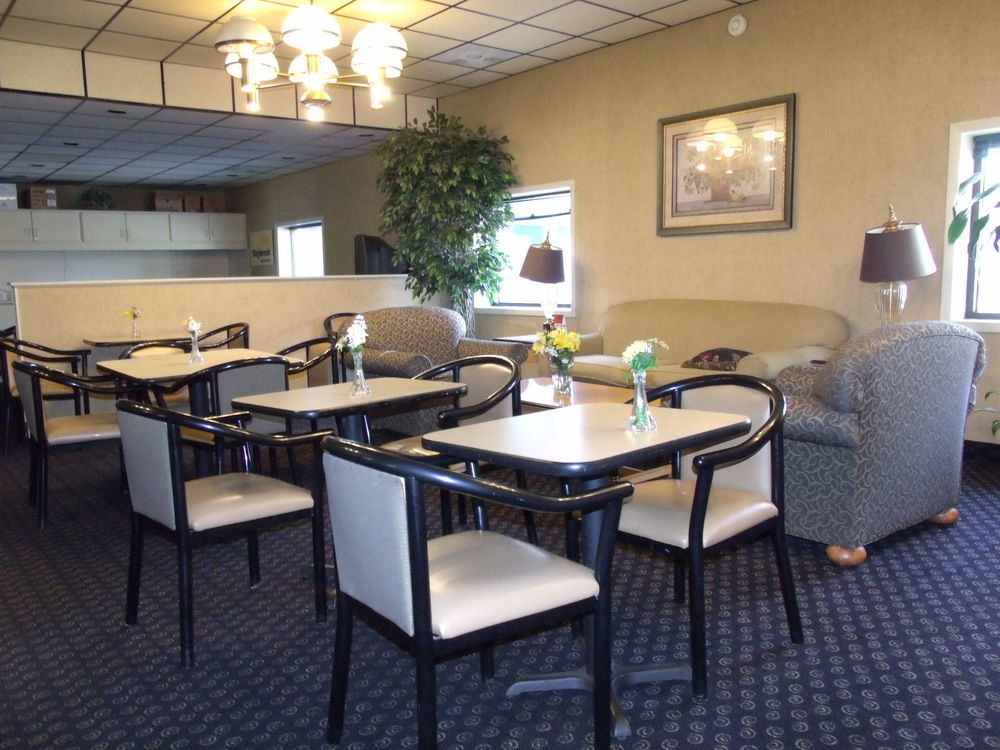 Days Inn By Wyndham Davenport Ia Luaran gambar