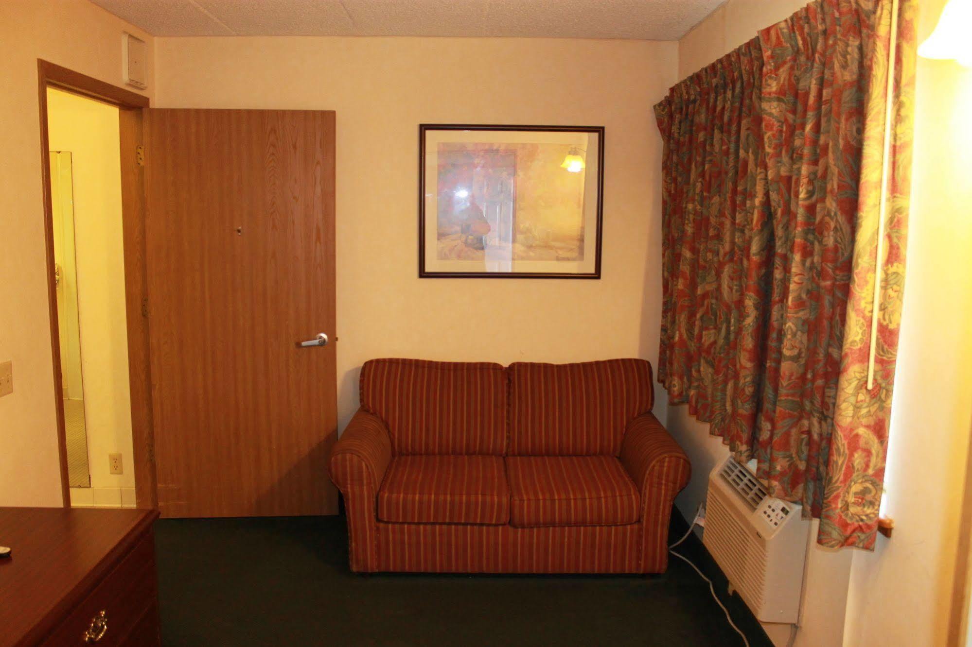 Days Inn By Wyndham Davenport Ia Luaran gambar