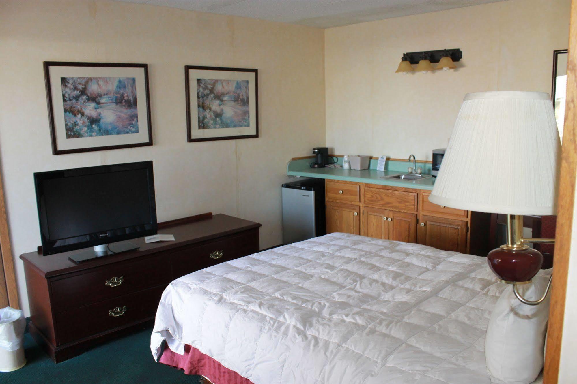 Days Inn By Wyndham Davenport Ia Luaran gambar