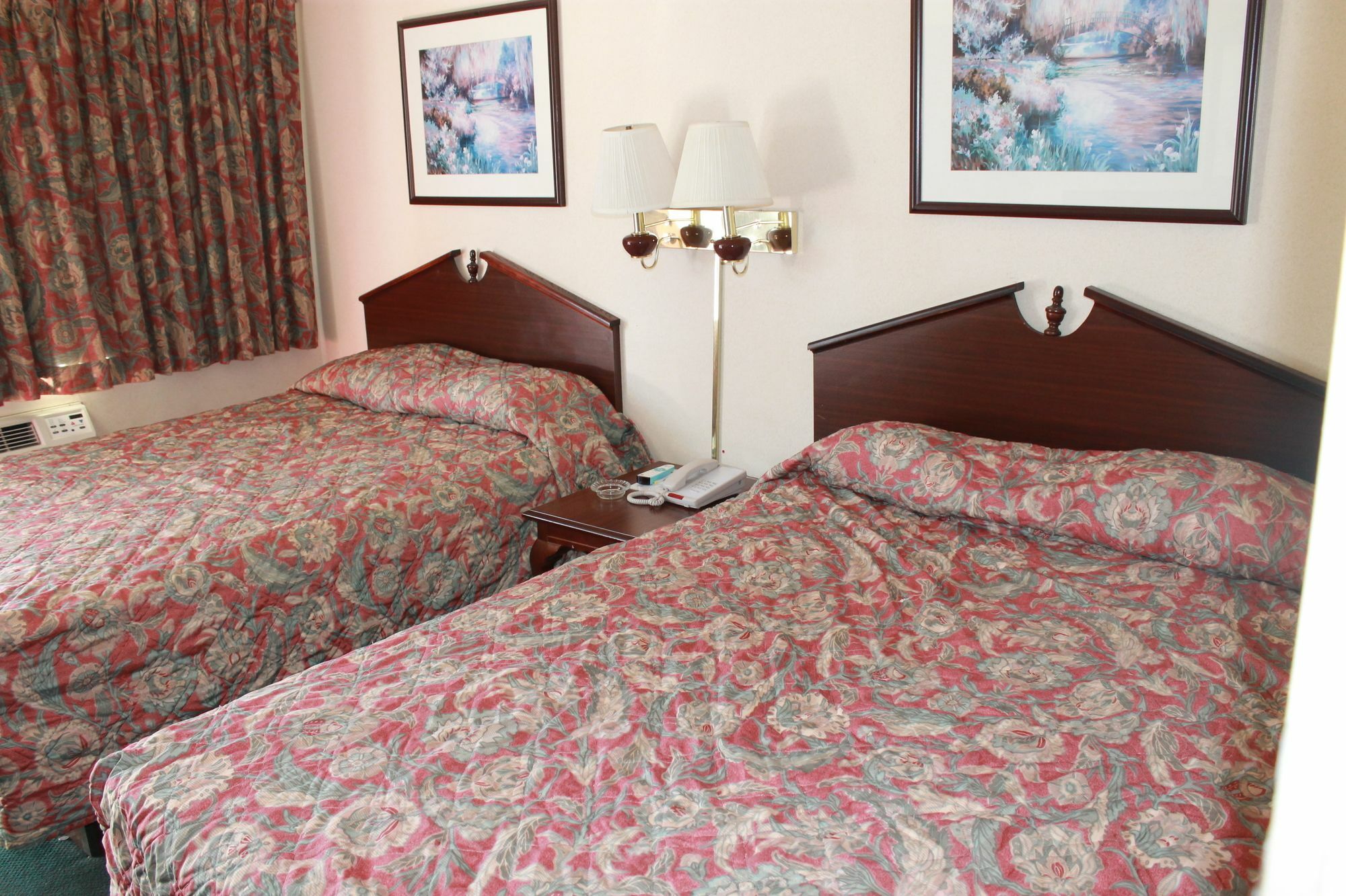 Days Inn By Wyndham Davenport Ia Luaran gambar